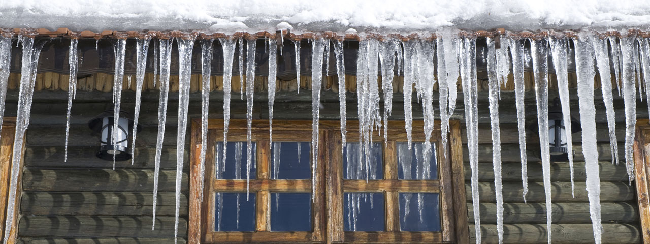 Spray foam prevents ice dams by providing proper insulation in Norman attic spaces Spray foam prevents ice dams by providing proper insulation in Norman attic spaces